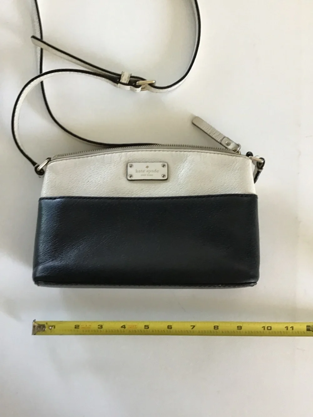 Kate Spade New York Grove Street Colorblock Crossbody Bag Black Cream Leather